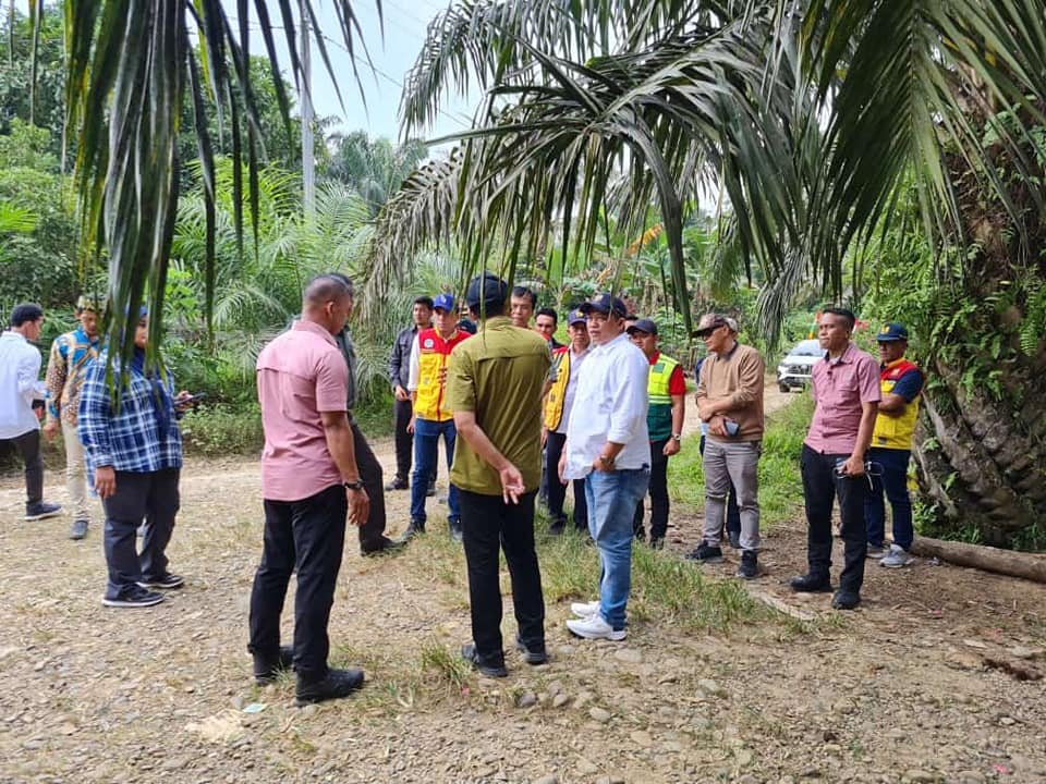 Bupati Seluma Meninjau Lokasi yang Akan Dikunjungi Presiden RI Joko Widodo