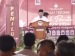 Serah Terima kirab Pemilu Tahun 2024 Dari ketua KPU Kota Bengkulu Kepada Ketua KPU Seluma
