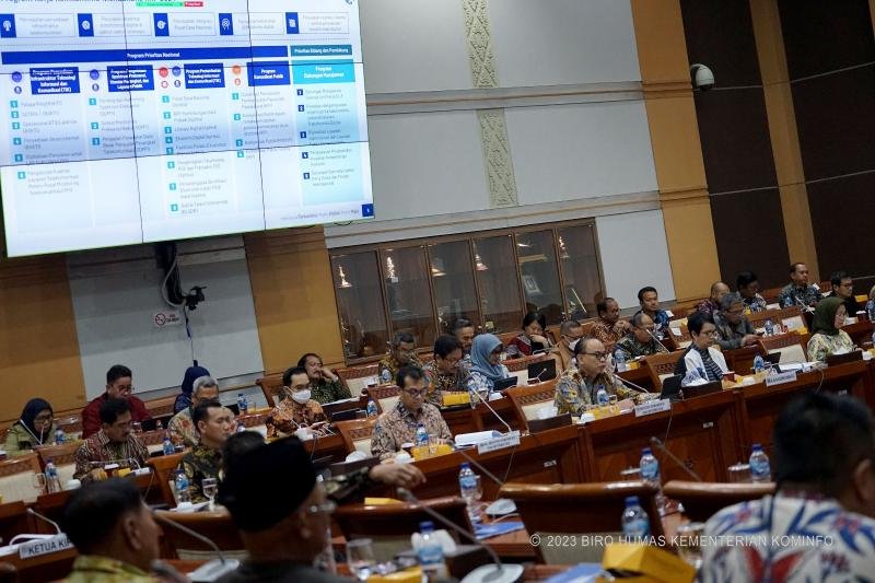 Menteri Budi Arie: Tahun 2024, Kominfo Targetkan PNBP Rp25,58 Triliun