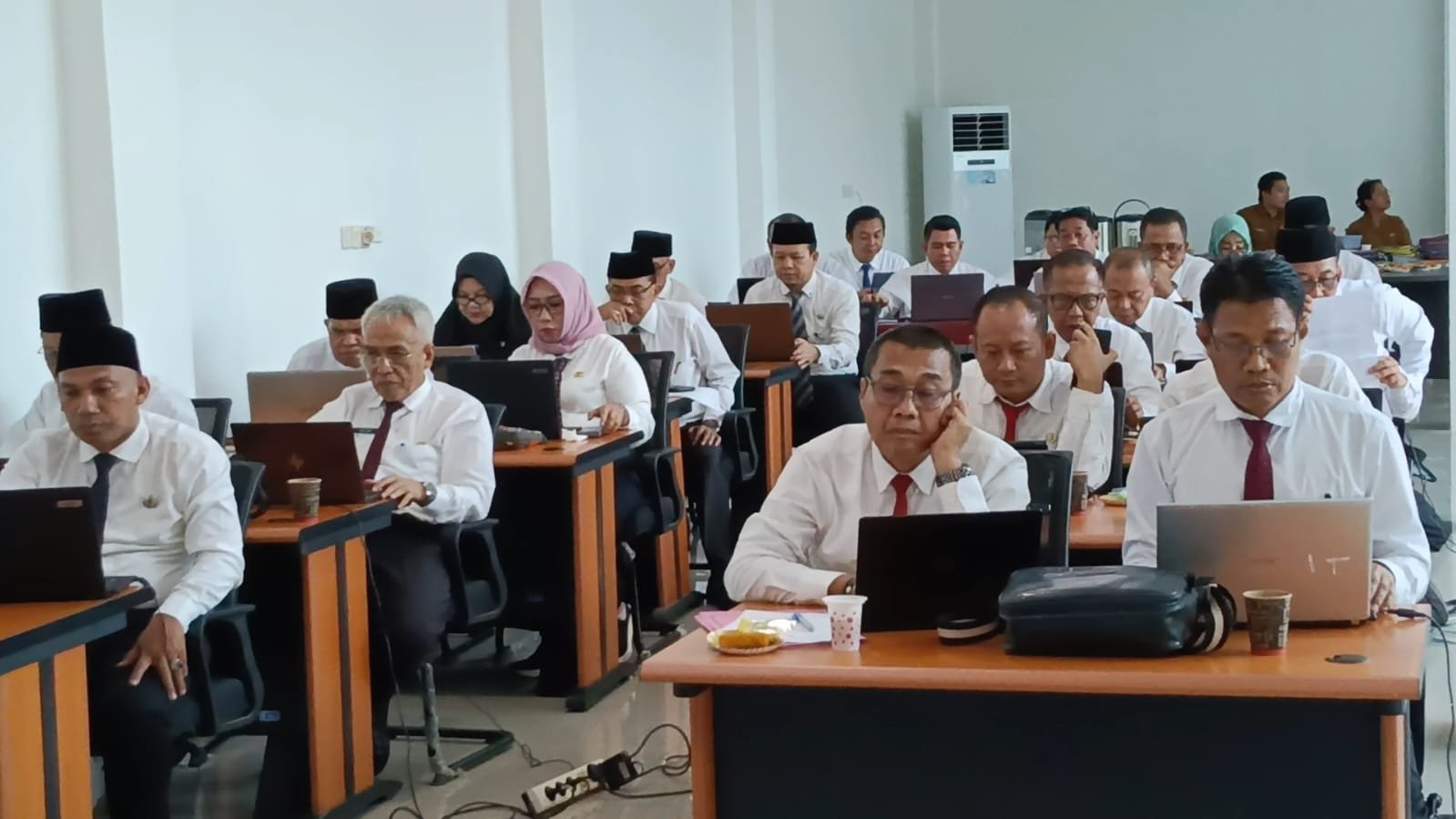 28 pejabat eselon II ,UJI kompetensi