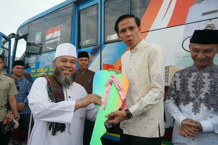 Bus sekolah