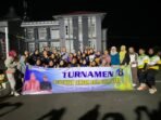 "Malam Berbinar: Bupati Apresiasi Voli Warga, Dorong Semangat Bergerak dan Berdampak