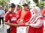 Wawali Bagikan 5.000 Bendera, Warga Bengkulu Semarakkan Semangat Kemerdekaan