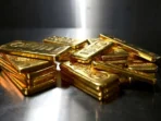 Harga Emas Melonjak 2% Setelah The Fed Meredam Ekspektasi Kenaikan Suku Bunga