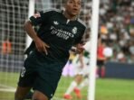Real Madrid Menang Dramatis atas Elche, Rayo Vallecano dan Valencia Ikuti Jejak Los Blancos