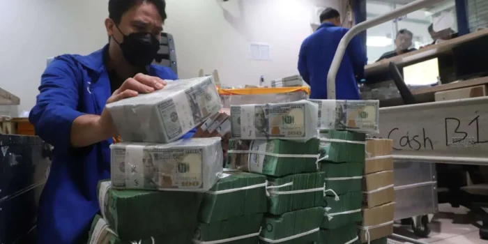 Nilai Tukar Rupiah Hari Ini 2 Oktober 2026: Dibuka Menguat, Tetap Dibayangi Tekanan Dolar AS