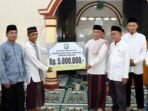 Safari Jumat di Kaur Tengah, Pemkab Kaur Salurkan Bantuan Rp20 Juta untuk Bedah Rumah dan Rp5 Juta bagi Masjid